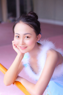 明星专题：小岛阳菜